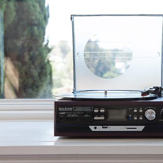 There are no limits. #Vinylisback
#Boytone 8-in-1 Turntable System with Bluetooth connectivity AVAILABLE NOW. 
Hit 👉 link in bio to get yours.